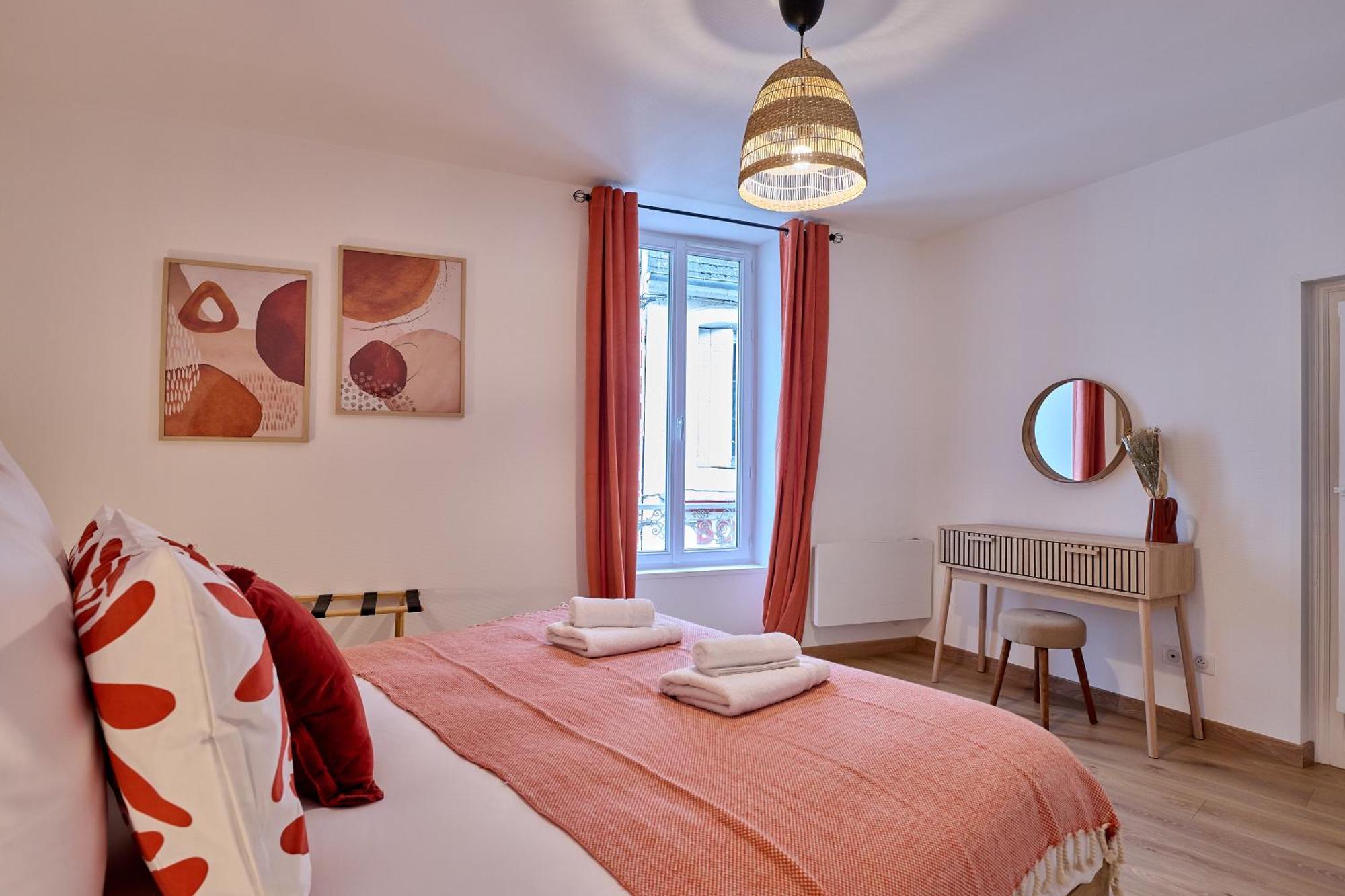 ヌヴェールLe Oliva Chez Les M By Primo Conciergerieアパートメント エクステリア 写真