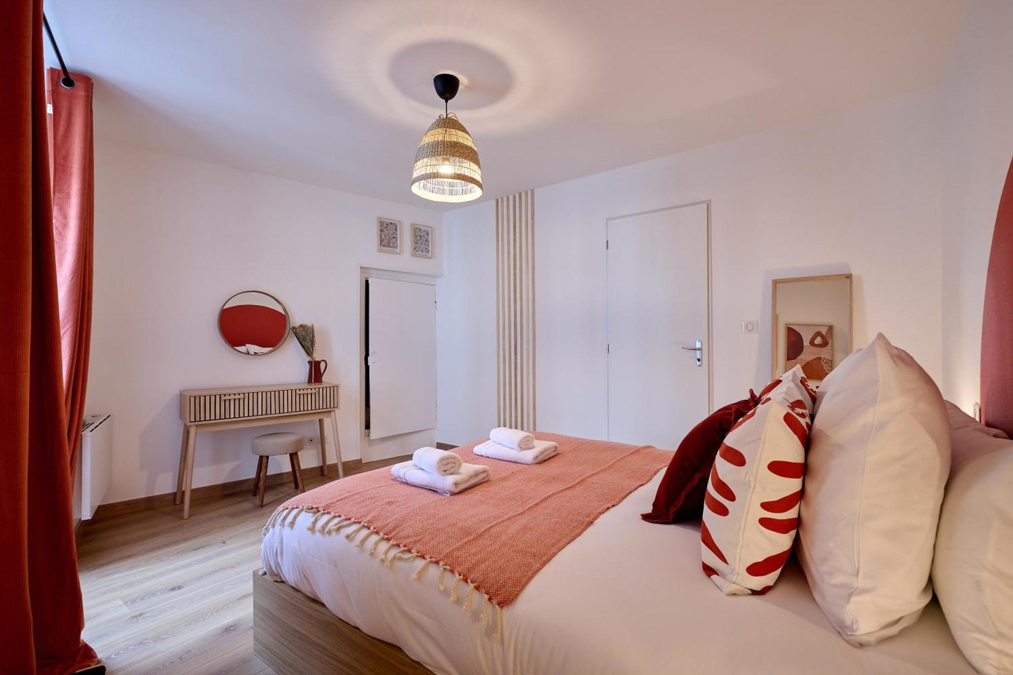 ヌヴェールLe Oliva Chez Les M By Primo Conciergerieアパートメント エクステリア 写真