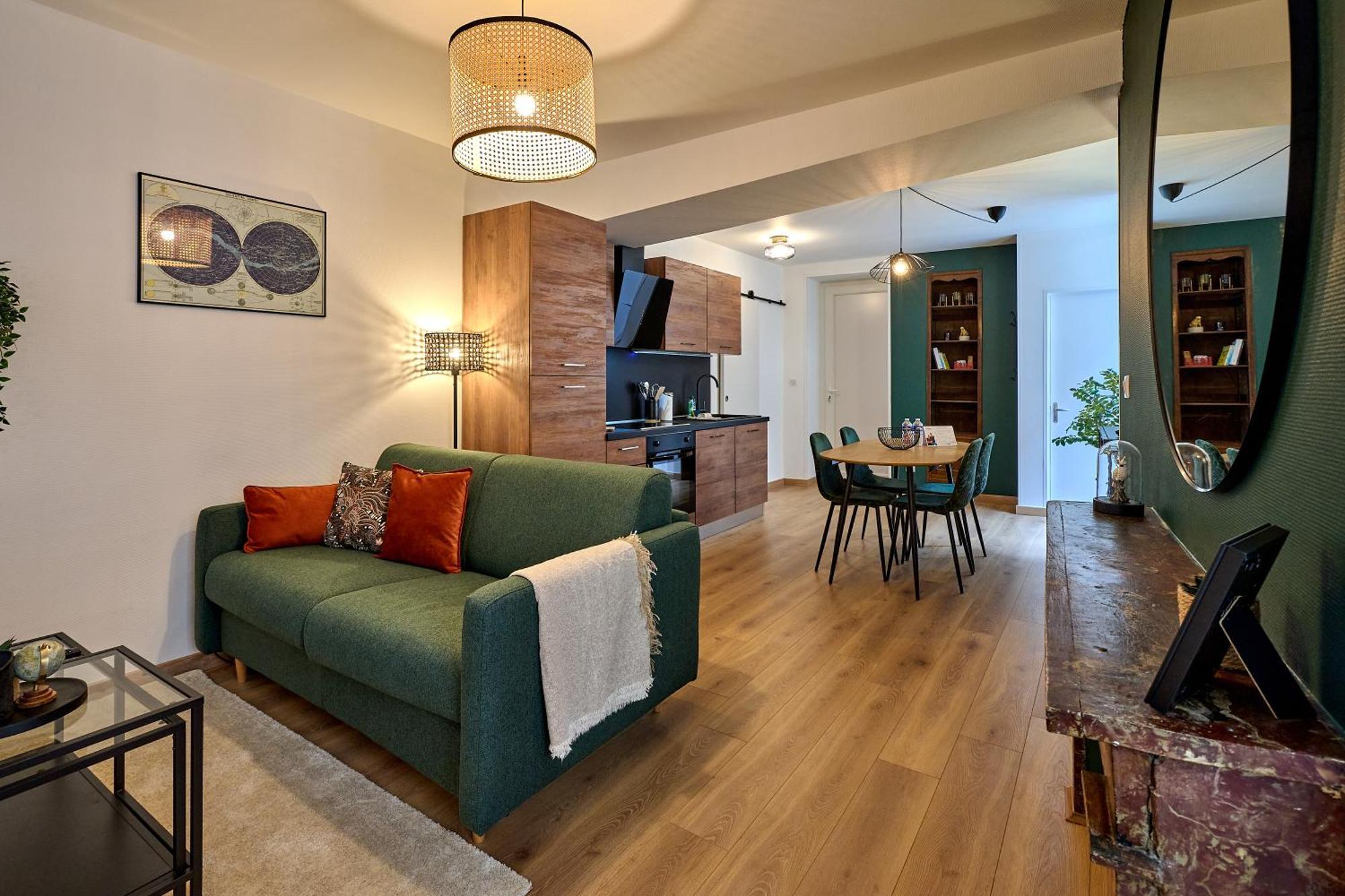 ヌヴェールLe Oliva Chez Les M By Primo Conciergerieアパートメント エクステリア 写真