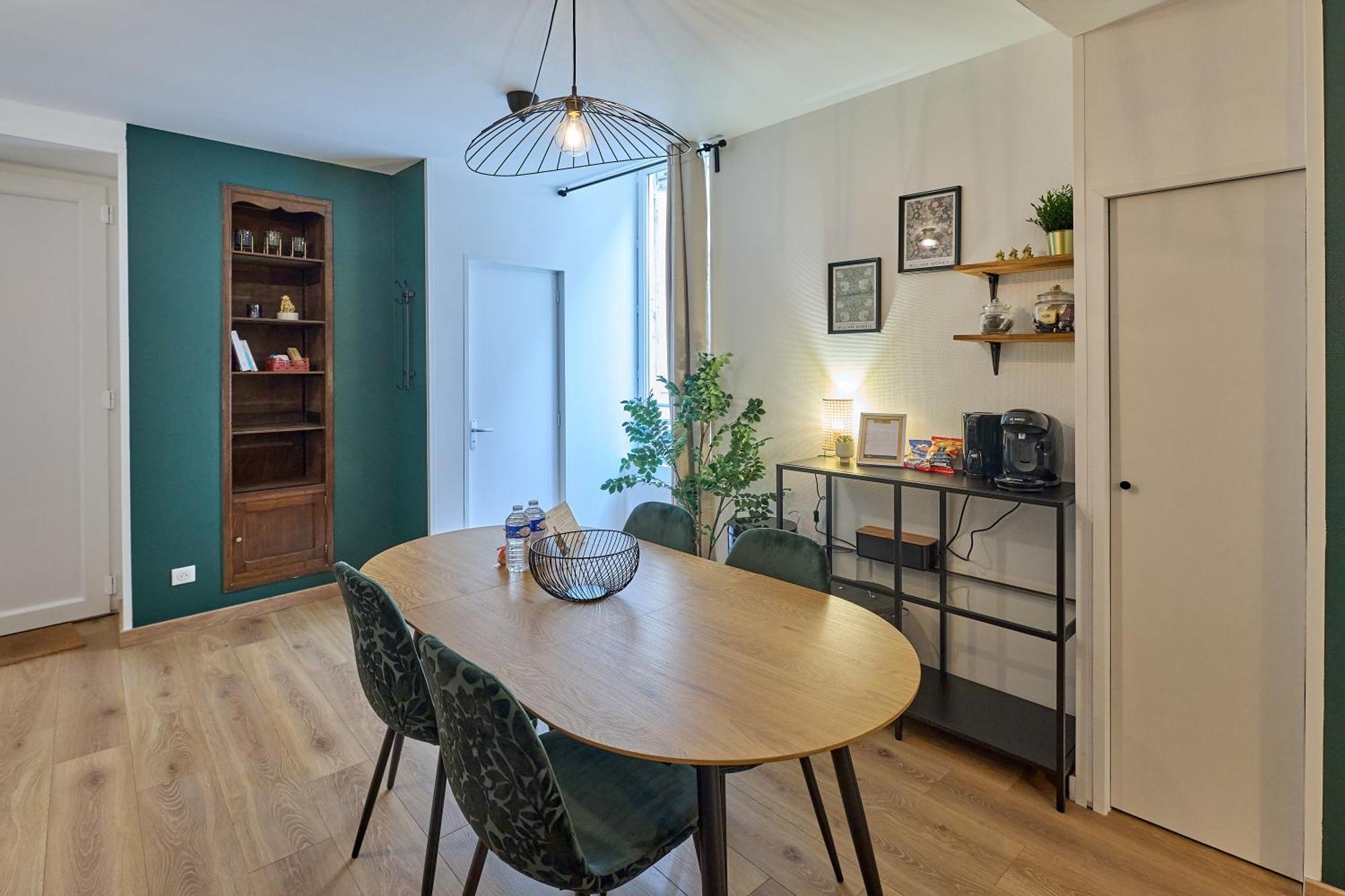 ヌヴェールLe Oliva Chez Les M By Primo Conciergerieアパートメント エクステリア 写真