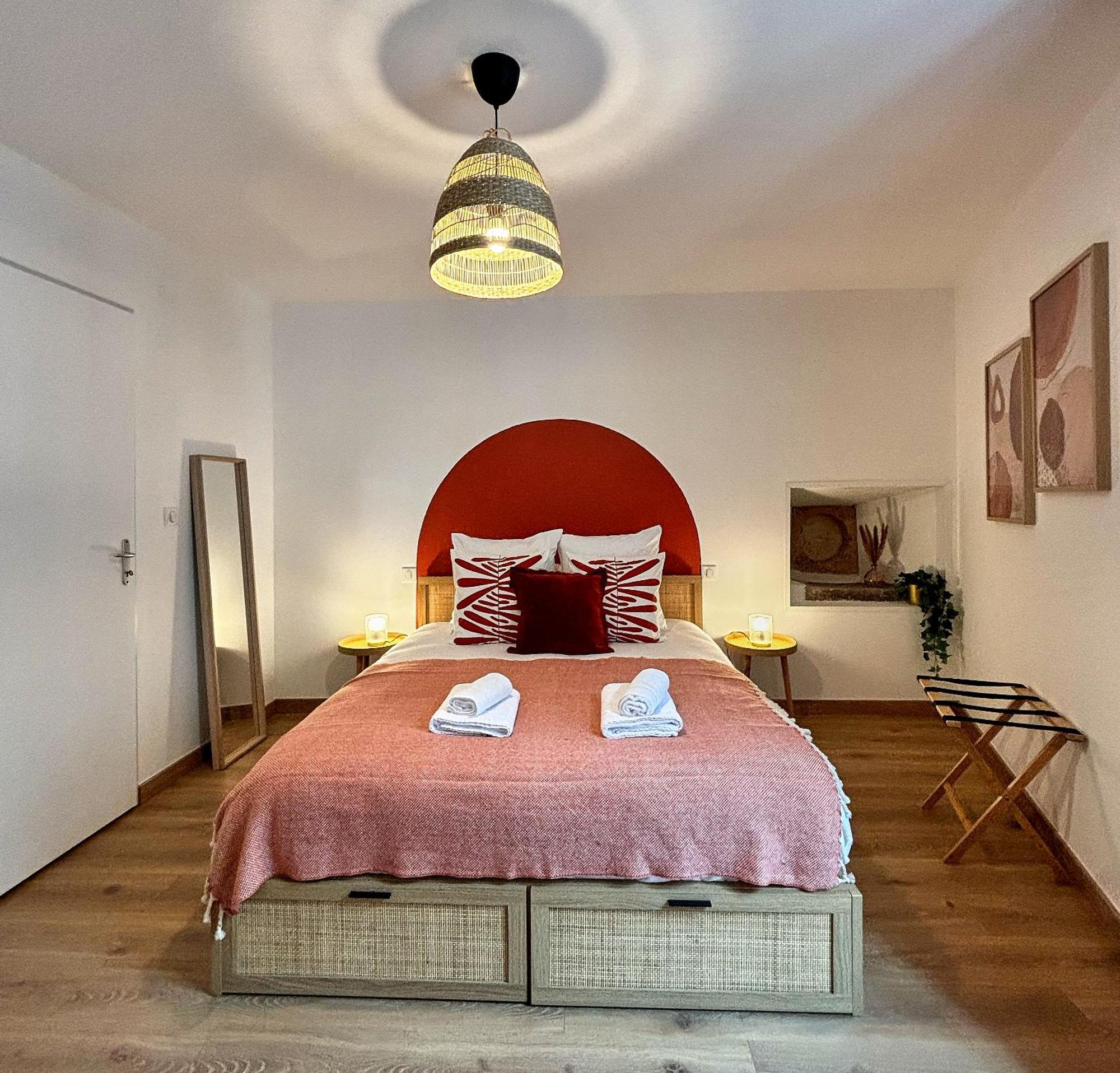 ヌヴェールLe Oliva Chez Les M By Primo Conciergerieアパートメント エクステリア 写真